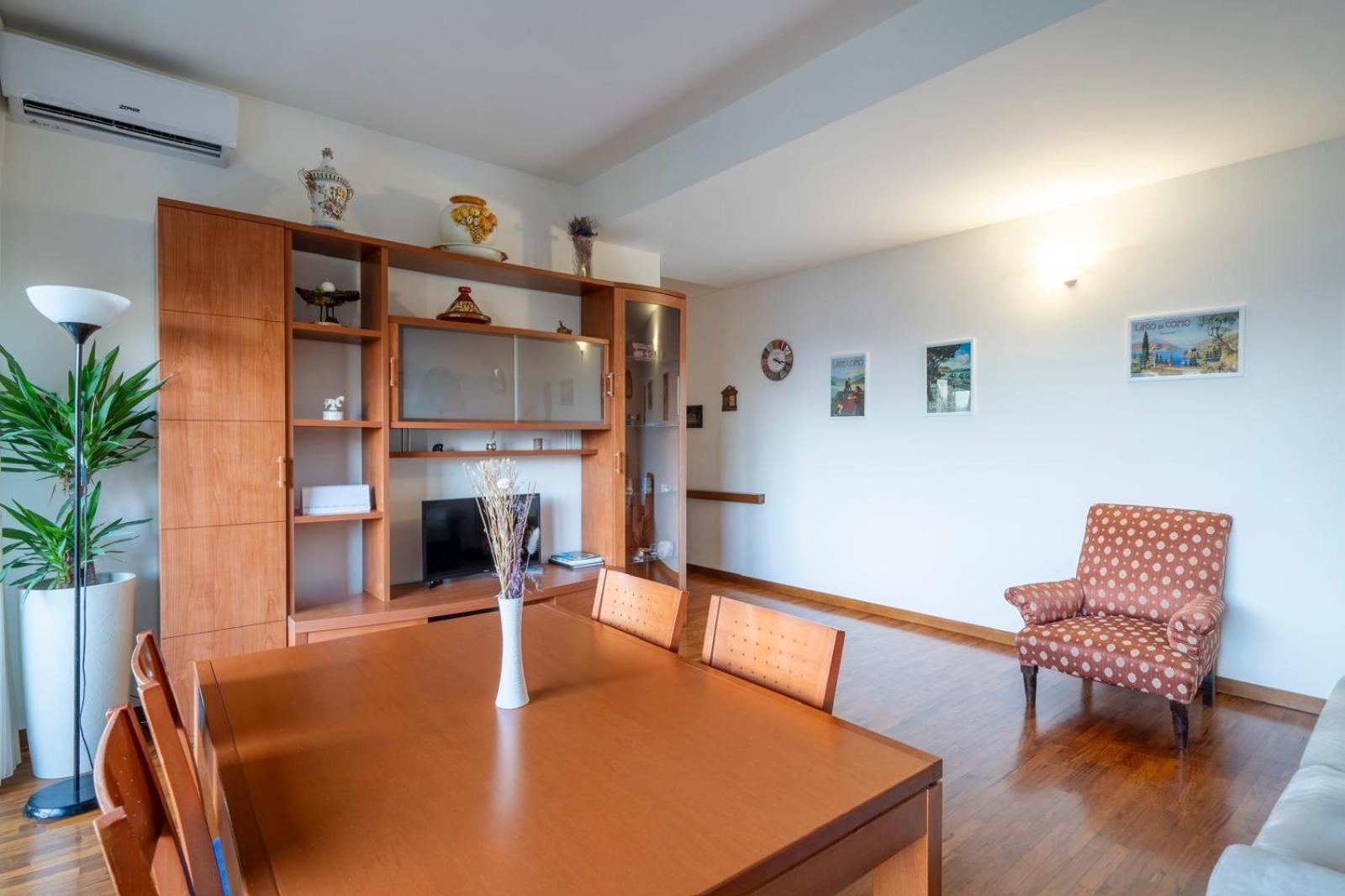 Villa Olmo Cozystay コモ エクステリア 写真